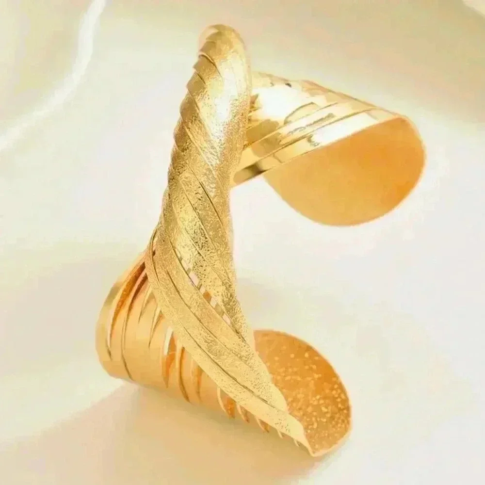 Women'S Fashion Open Cuff Bracelet - Picture 4 of 5